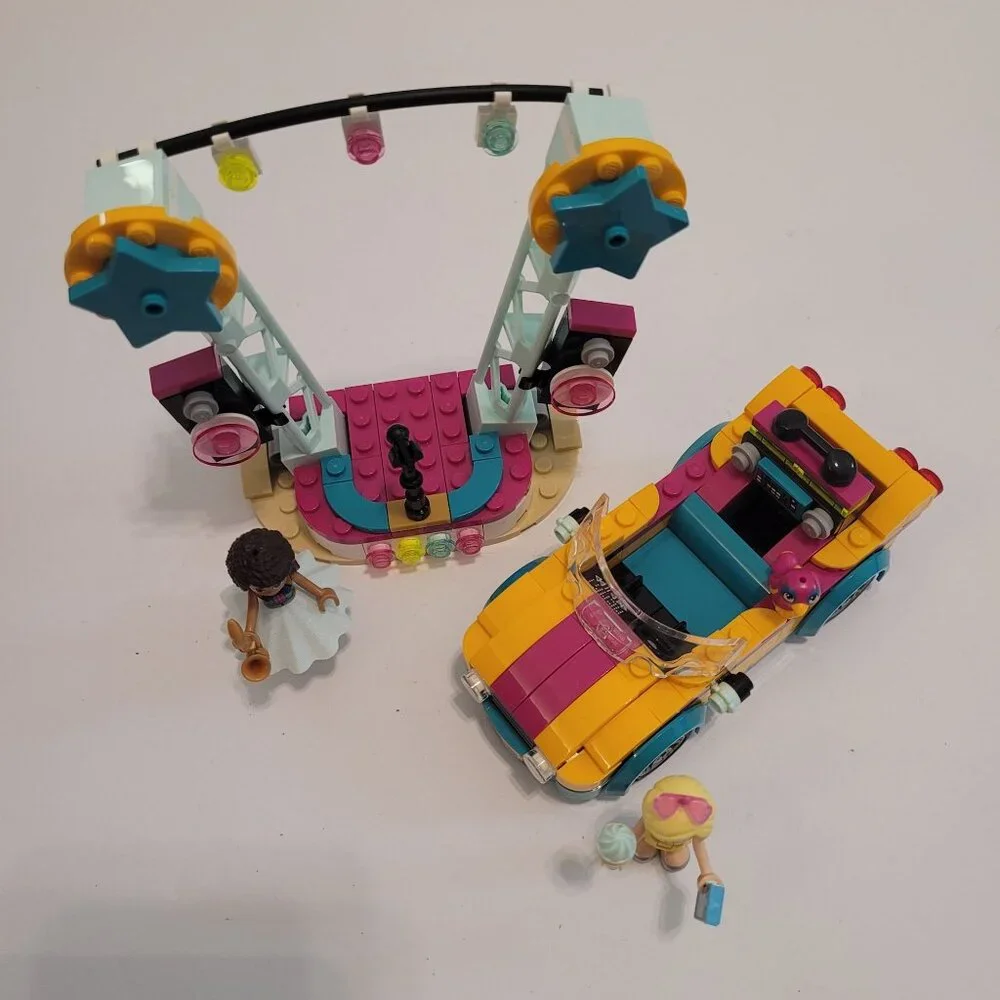 LEGO Friends Andrea's Car and Stage‎ Set 41390 With Minifigures Instructions